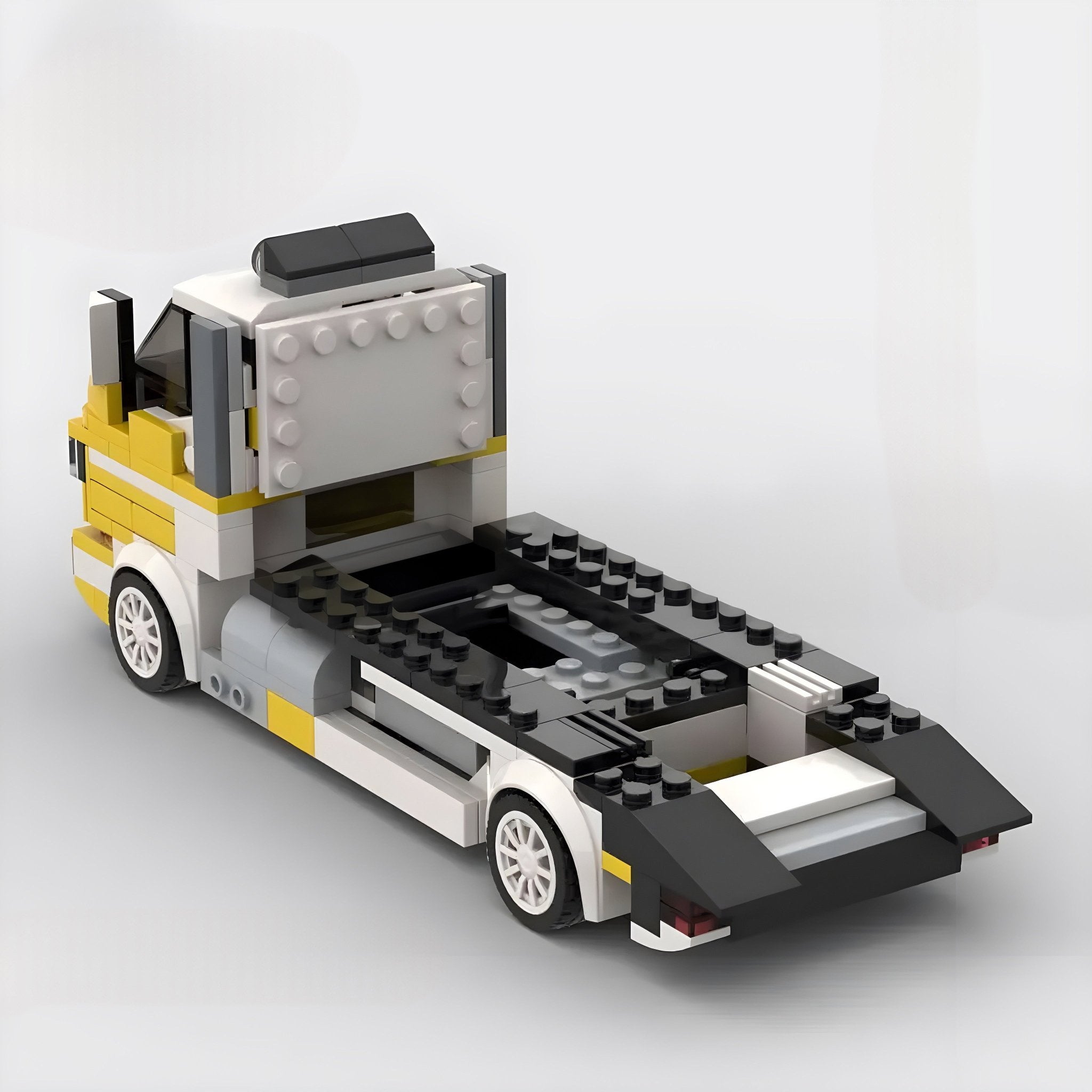 audi-sport-quattro-trailer-545447-1