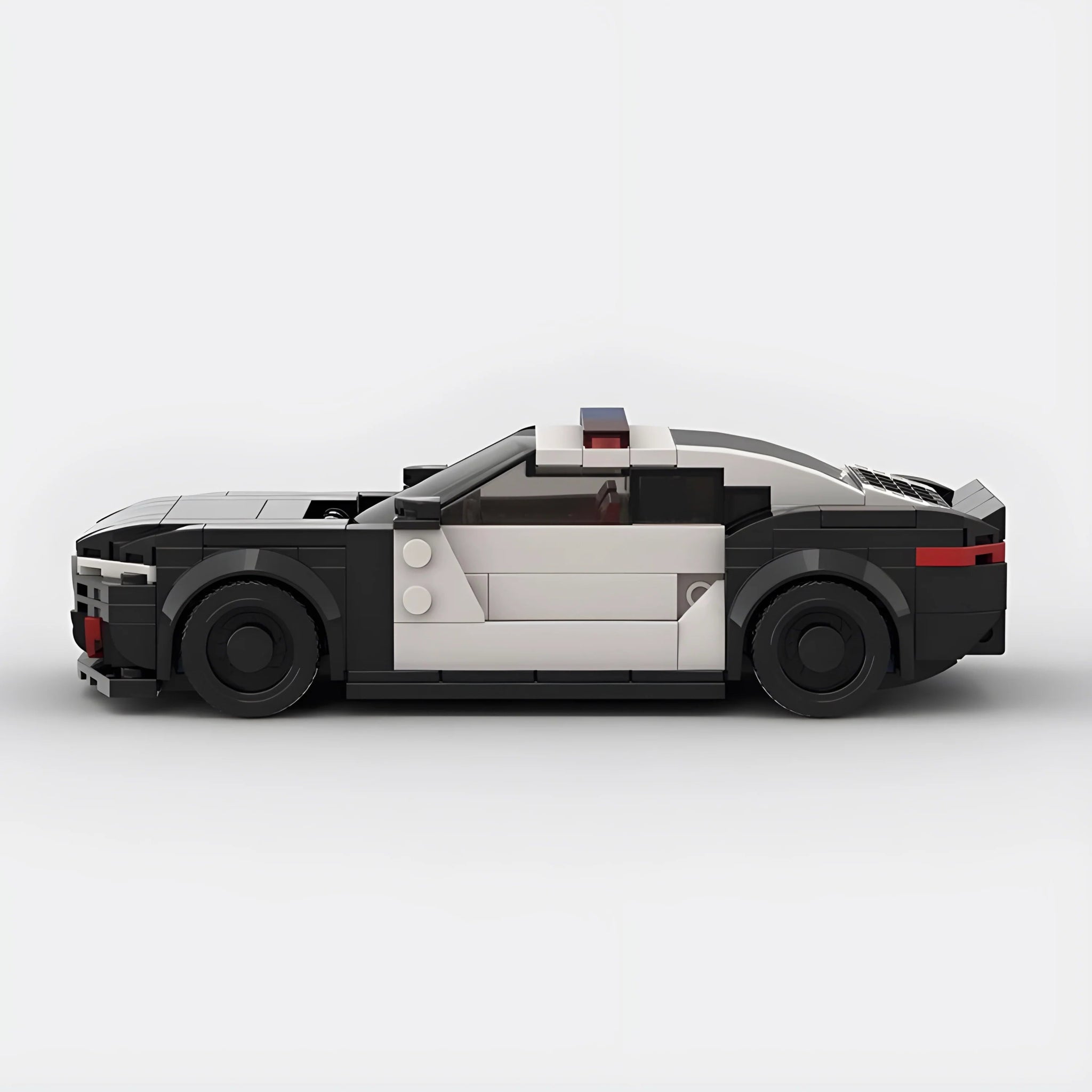 bmw-m8-dubai-patrol-677762