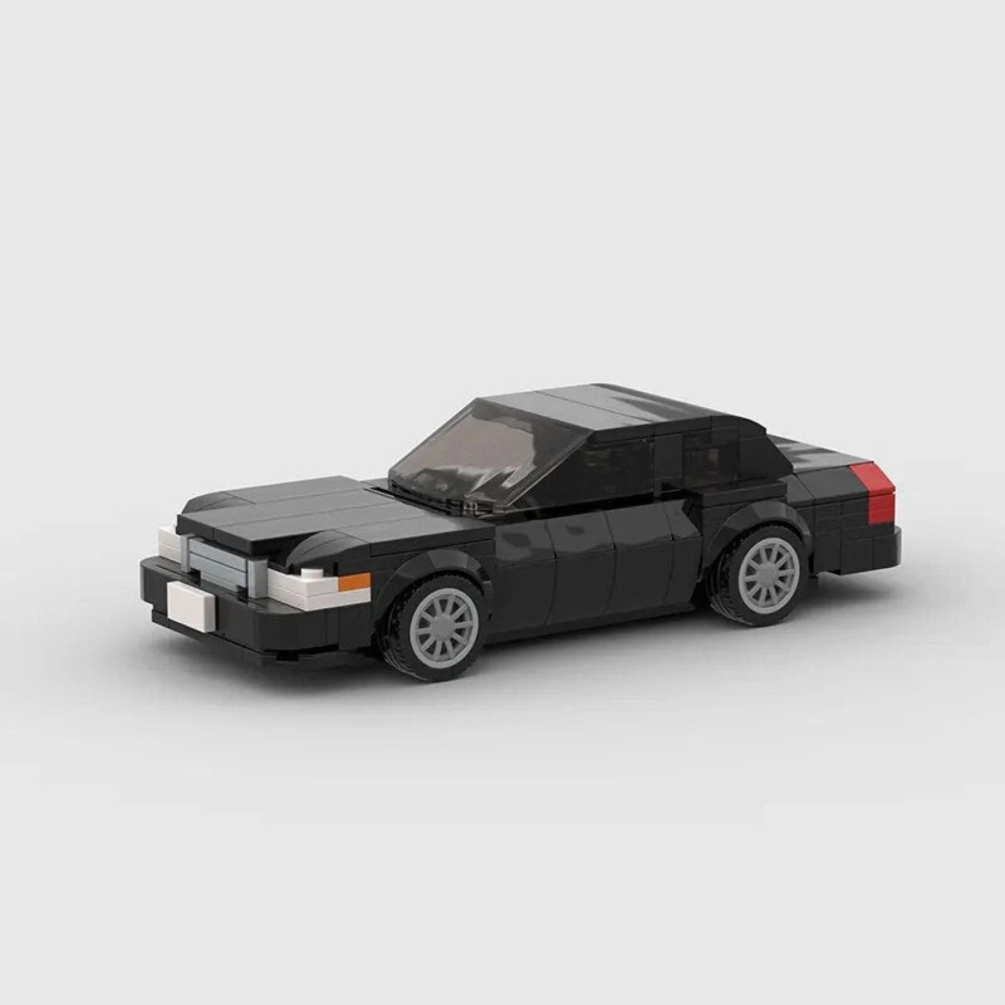 ford-crown-victoria-906540