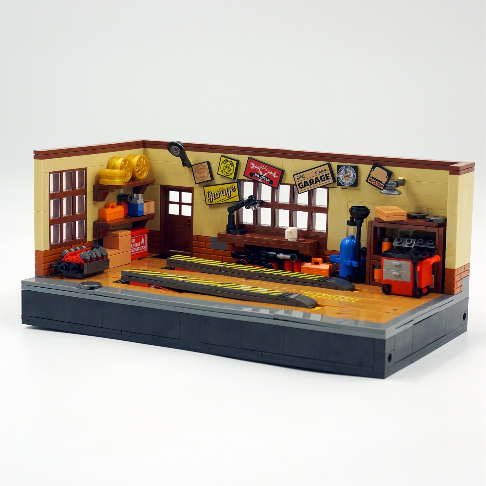 Retro parking lot repair shop building blocks, vintage garagemodel - Image 5